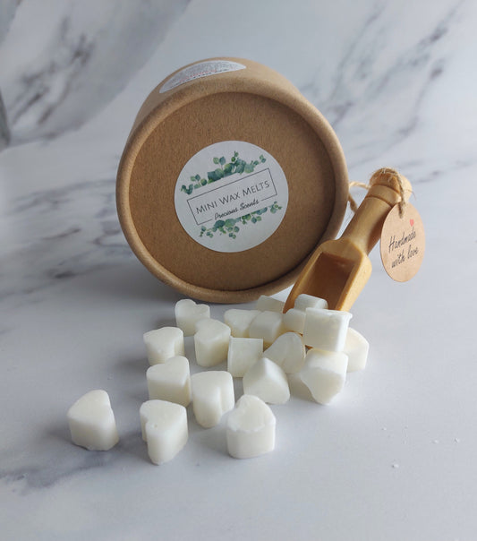 Vanilla Buttercream Mini Wax Hearts 80g